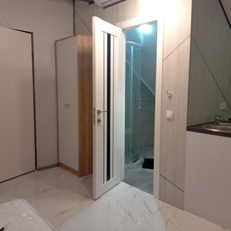 Pure Apartments Vip 5 Lviv Exterior photo
